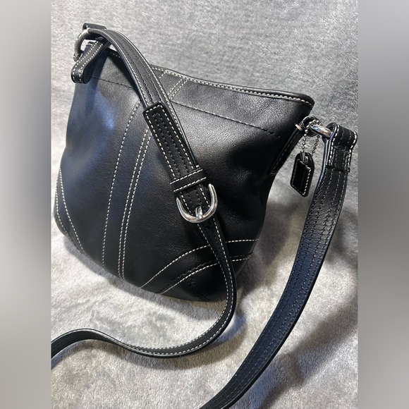 Coach Soho Black Leather Shoulder Hobo w/ Silver Hardware - Picture 3 of 11